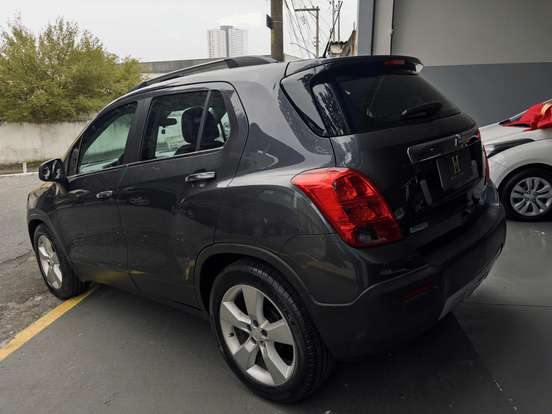 CHEVROLET-TRACKER-2013