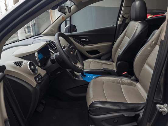 CHEVROLET-TRACKER-2013
