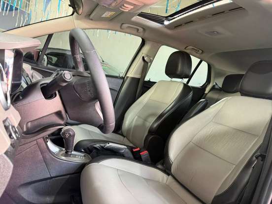 CHEVROLET-TRACKER-2014