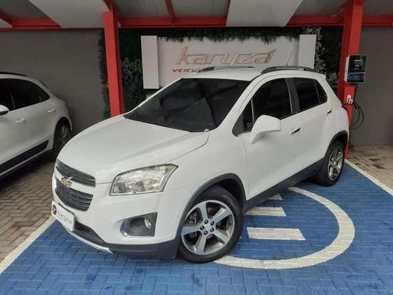 CHEVROLET-TRACKER-2015