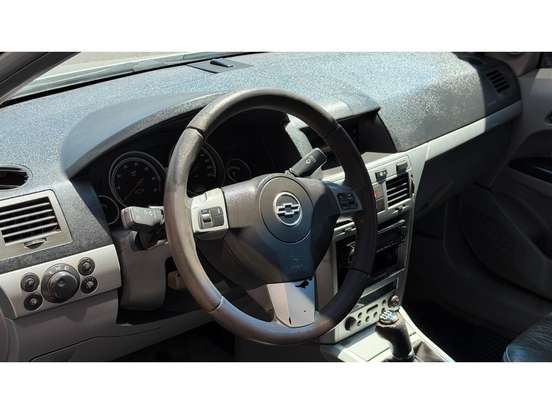 CHEVROLET-VECTRA-2.0 MPFI ELEGANCE 8V FLEX 4P MANUAL CHEVROLET-VECTRA-2005