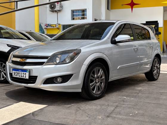 CHEVROLET VECTRA 2.0 MPFI GT HATCH 8V FLEX 4P MANUAL