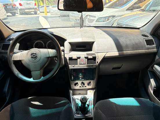 CHEVROLET-VECTRA-2.0 MPFI GT HATCH 8V FLEX 4P MANUAL CHEVROLET-VECTRA-2010