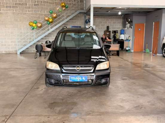 CHEVROLET-ZAFIRA-2010