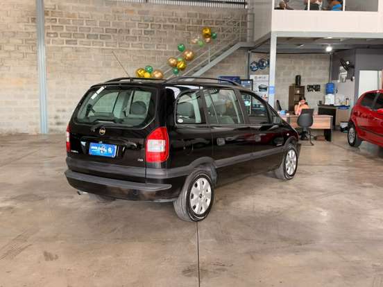 CHEVROLET-ZAFIRA-2.0 MPFI EXPRESSION 8V FLEX 4P AUTOMÁTICO CHEVROLET-ZAFIRA-2010