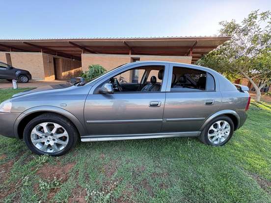 CHEVROLET-ASTRA-2011