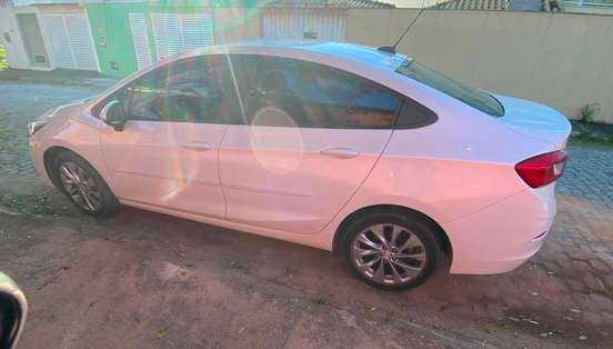 CHEVROLET-CRUZE-2018