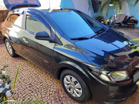 CHEVROLET-ONIX-2018