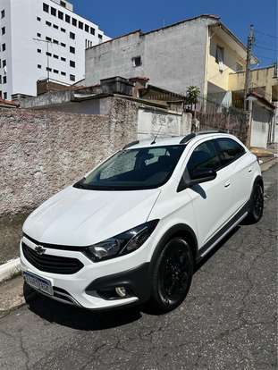 CHEVROLET-ONIX-2018