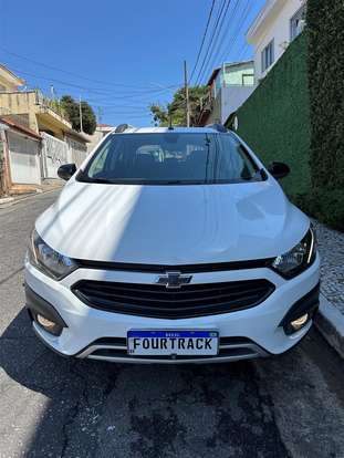 CHEVROLET-ONIX-2018