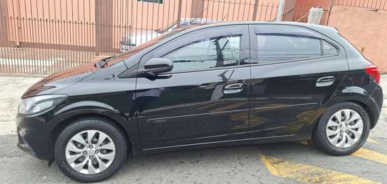 CHEVROLET-ONIX-2016