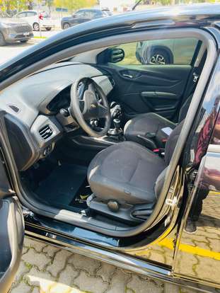 CHEVROLET-ONIX-2015