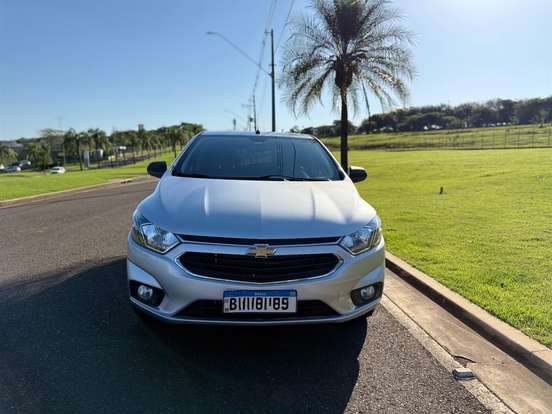 CHEVROLET-ONIX-2017