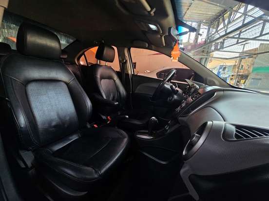 CHEVROLET-SONIC-2012