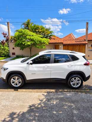 CHEVROLET-TRACKER-2020