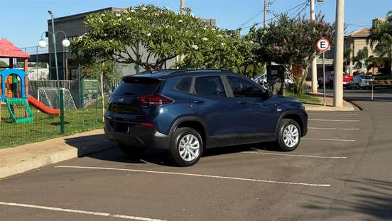 CHEVROLET-TRACKER-2024