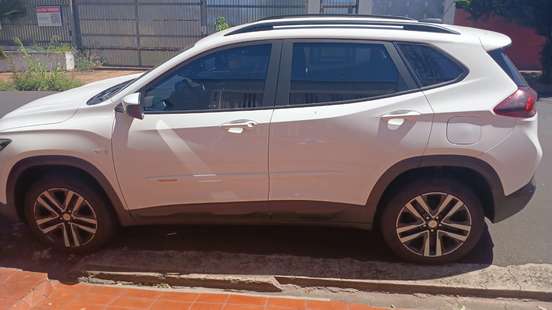 CHEVROLET-TRACKER-2023