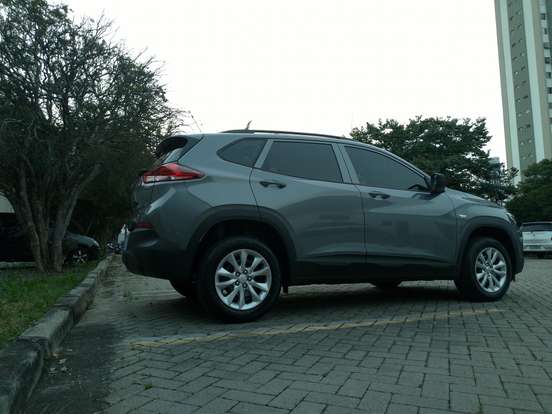 CHEVROLET-TRACKER-2021
