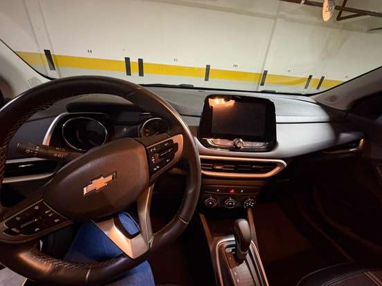CHEVROLET-TRACKER-2023
