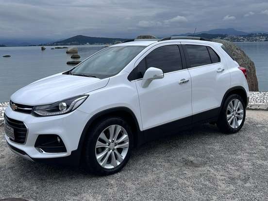 CHEVROLET-TRACKER-2018