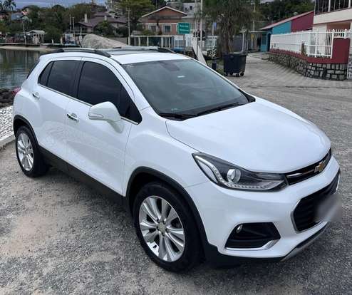 CHEVROLET-TRACKER-2018