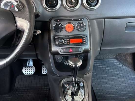 CITROËN-C3-1.6 EXCLUSIVE 16V FLEX 4P AUTOMÁTICO CITROËN-C3-2014