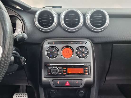CITROËN-C3-1.6 EXCLUSIVE 16V FLEX 4P AUTOMÁTICO CITROËN-C3-2014