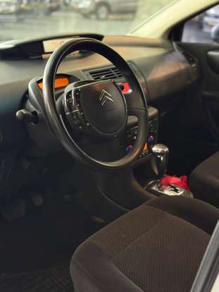 CITROËN-C4-2.0 GLX 16V FLEX 4P AUTOMÁTICO CITROËN-C4-2011