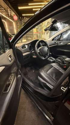 CITROËN-C4 LOUNGE-2.0 MPFI TENDANCE 16V FLEX 4P AUTOMÁTICO CITROËN-C4 LOUNGE-2015
