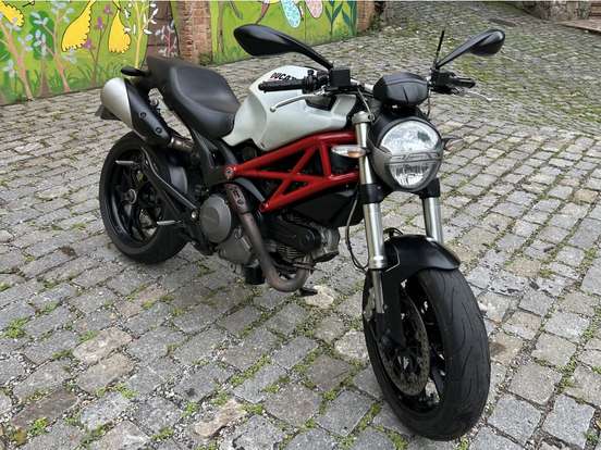 DUCATI-MONSTER 796-2013