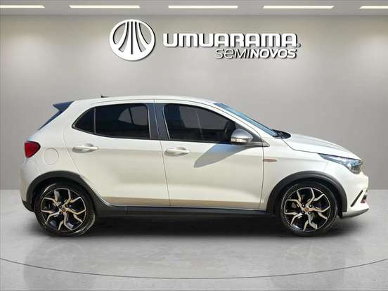 FIAT-ARGO-1.8 E.TORQ FLEX HGT MANUAL FIAT-ARGO-2017