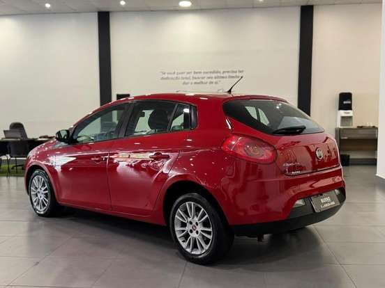FIAT-BRAVO-1.8 ESSENCE 16V FLEX 4P MANUAL FIAT-BRAVO-2011