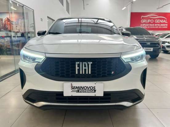 FIAT-FASTBACK-2024