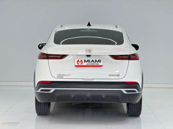 FIAT-FASTBACK-2022