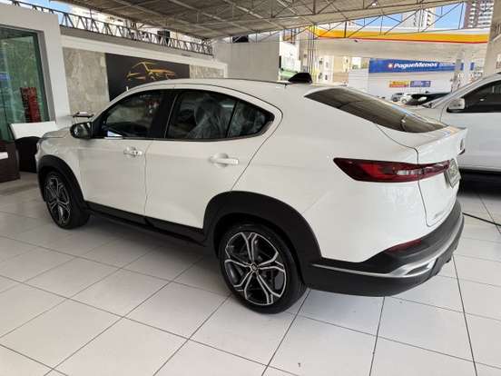 FIAT-FASTBACK-2022