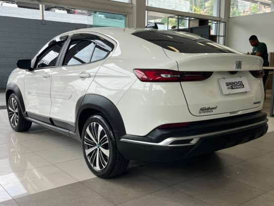 FIAT-FASTBACK-2024