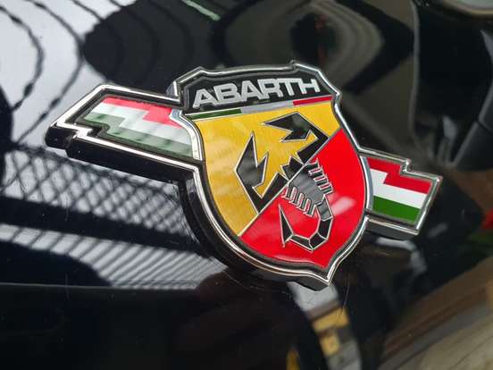 FIAT-FASTBACK-1.3 TURBO 270 FLEX ABARTH AT6 FIAT-FASTBACK-2024