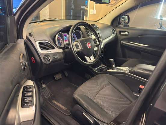 FIAT-FREEMONT-2011