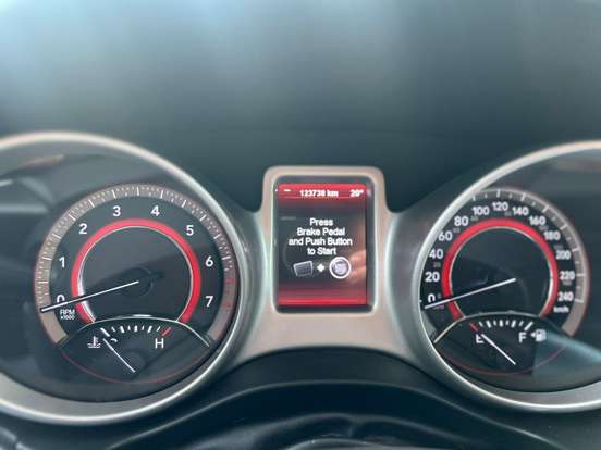 FIAT-FREEMONT-2.4 EMOTION 16V GASOLINA 4P AUTOMÁTICO FIAT-FREEMONT-2011