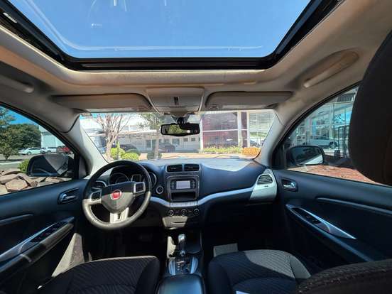 FIAT-FREEMONT-2.4 PRECISION 16V GASOLINA 4P AUTOMÁTICO FIAT-FREEMONT-2011