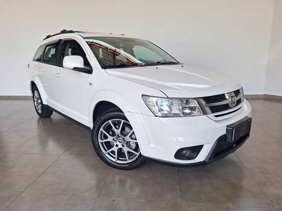 FIAT-FREEMONT-2.4 PRECISION 16V GASOLINA 4P AUTOMÁTICO FIAT-FREEMONT-2015
