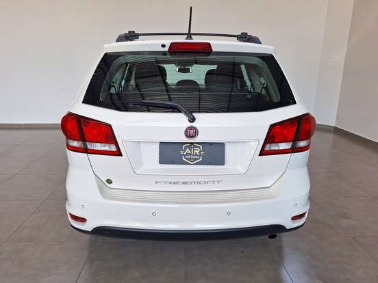FIAT-FREEMONT-2.4 PRECISION 16V GASOLINA 4P AUTOMÁTICO FIAT-FREEMONT-2015