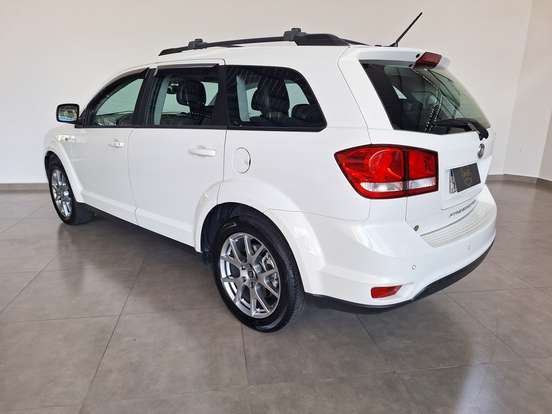 FIAT-FREEMONT-2015
