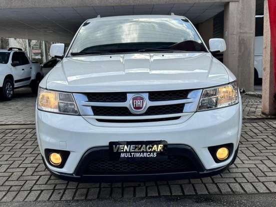 FIAT-FREEMONT-2013