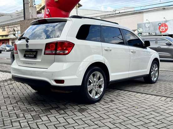 FIAT-FREEMONT-2013