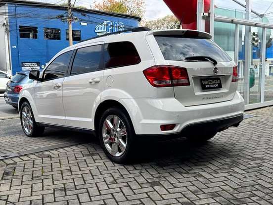 FIAT-FREEMONT-2013