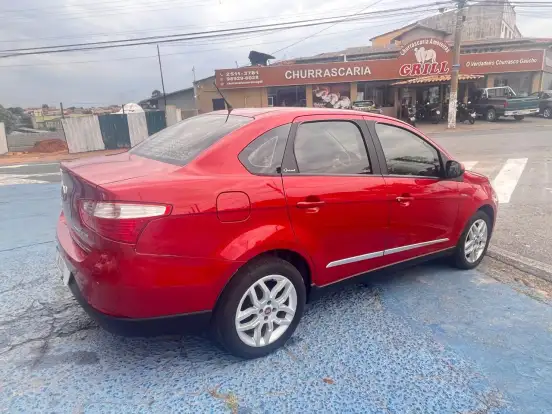 FIAT-GRAND SIENA-1.6 MPI ESSENCE 16V FLEX 4P AUTOMATIZADO FIAT-GRAND SIENA-2014