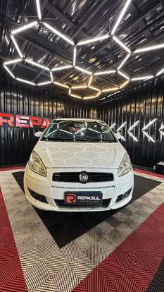 FIAT-IDEA-1.6 MPI ESSENCE 16V FLEX 4P MANUAL FIAT-IDEA-2011
