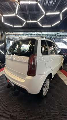FIAT-IDEA-1.6 MPI ESSENCE 16V FLEX 4P MANUAL FIAT-IDEA-2011