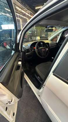 FIAT-IDEA-1.6 MPI ESSENCE 16V FLEX 4P MANUAL FIAT-IDEA-2011